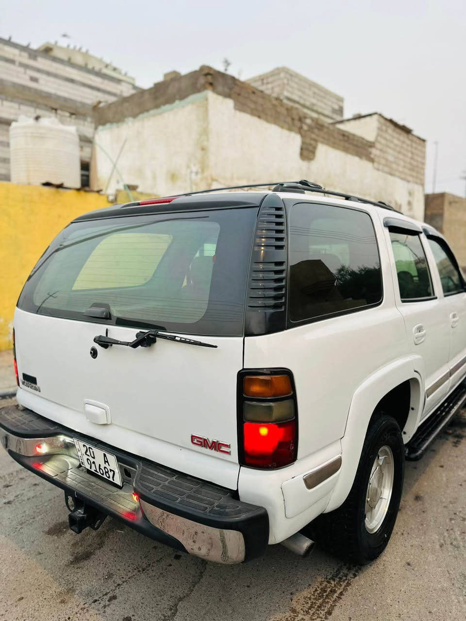 السلام عليكم. يوكن بتره كفاله من الضربه والصبغ وتبديل وعيب شرعي.  مكينه 5300 كير 700 جدد تبريد ثلج خلفي ومامي حداده جديده طخم تاير رقم انكليزي بسمي تحويل ثاني يوم. سياره جديده كارتون. السعر. 140. هاتف *********** العنوان بصره. البصرة, العراق
