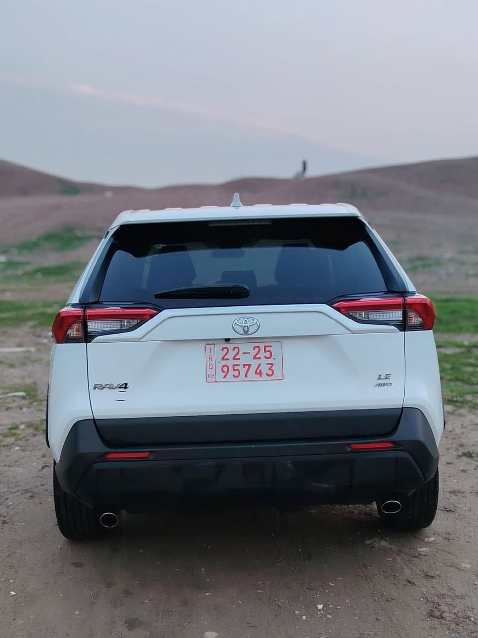 سياره Rav4 مواصفات Le موديل 2024
كاتي بدون رقم تترقم شمالي
4*4 
هندبريك بصمه وشاشه الكترونيه
ضرر فقط جاملغ مع حافة الباب 
بدون دواخل بدون ايربك شرط
السياره بحالة الوكاله 
ماشيه 37 الف ميل
السعر 227 وبيها مجال
للتواصل 
***********
***********
