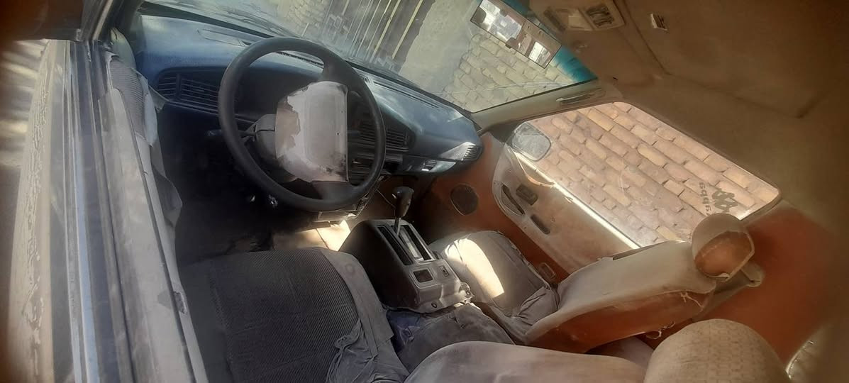 سلام عليكم سياره فاره للبيع السعر ١٧ ورقه المكان بغداد الحسينيه مال راشديه مكلف بل نشر هاذا رقم صاحب السياره *********** ابو حيدر
