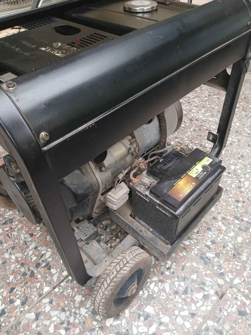 مولده للبيع نوع كامه حجم 6كيفي يعني 24 امبير العنوان بغداد الدوره رقم ***********
سعر ٦٥٠ وبيه مجال
