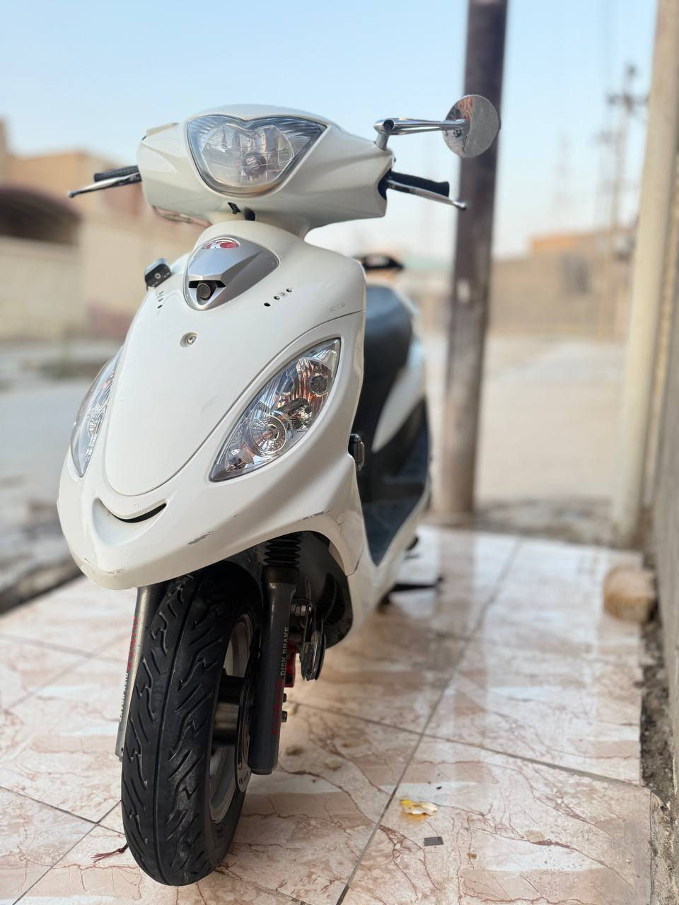 كانكو موديل ٢٠١٧ ام الكامره
نضيفه الدراجه كلش وحلوه
شراي راسلني لو تتصل
***********
