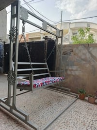 مرجوحة للبيع ثلاث نفرات +فراش للاستفسار اتصال علئ رقم ٠٧٧٠١٠٨٦٧٦٦او زو...