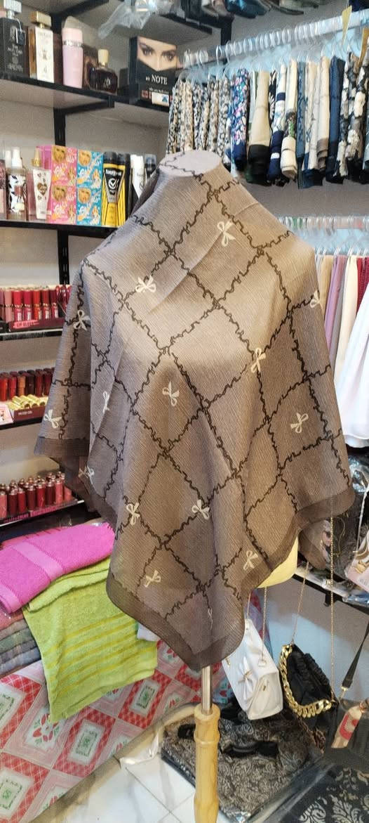 اللهم صل على محمد وآل محمد
#جديدنا ✌️😍😌
عروض نهاية السنة
كل قطعتين ب 5 
ربطة قطنية مشجرة
قياس متر 
بنات هاي الموديلات تحفه بالبس انيقه ونازكه بشكل حتفيدكم بدوام بطلعات كلش مريحه بالبس  %100 والترند هسه هاي لاشكال 😍🔥✅
موقع المحل
سوك الزهراء قرب محل دوحي
بصف سوك حميد الكبير
بصف مملكت الجمال 
بصف امزون للأحذية 
اكو خدمة توصيل داخل عفك
رقم موبايل ***********
او مراسلة صفحة
