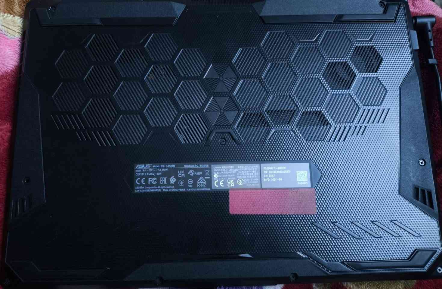 السلام عليكم ورحمه الله،للبيع لابتوب 💻 للبيع: وحش الأداء ASUS TUF Gaming A15
المعالج (CPU): AMD Ryzen™7
كارت الشاشة (GPU): NVIDIA® GeForce RTX 2050 (يدعم تقنيات Ray Tracing و DLSS لرفع أداء الألعاب والمونتاج
الشاشة: 15.6 إنش، تردد 144Hz (سلاسة تامة في الألعاب التنافسية).
التبريد: نظام تبريد مزدوج متطور للحفاظ على استقرار الأداء أثناء الضغط.
المتانة: تصميم بمعايير عسكرية يتحمل الصدمات والظروف الصعبة.
كيبورد مضيء RGB بتصميم مريح للعب الطويل.
صوت محيطي نقي وتجربة غامرة.
بطارية جديدة  وشاحن أصلي.
السعر:
(800 الف دينار عراقي) - (قابل للتفاوض البسيط).
📍 الموقع:
(بغداد جسر ديالى)
نظافة 95٪
للتواصل والاستفسار:
عبر رسائل الصفحة.


**إذا كنت صاحب هذا الإعلان وتريد حذفه لأي سبب، رجاءا أرسل رسالة إلى الدعم الفني**