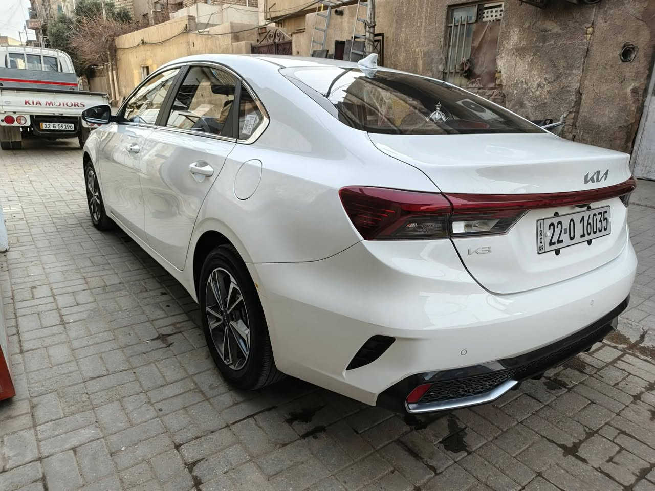 سلام عليكم للبيع  K3 مديل 2025 خليجي  سياره مكفوله من الصبغ والتبديل والبارد السياره مواصفات فول بصمه فتحه كشنات جلد حساس امامي خلفي مري شفط اشاير بالمري  ماشيه 16 الف رقم اربيل تحويل مباشر سعر 148بيها مجال بسيط مكاني بغداد ***********
