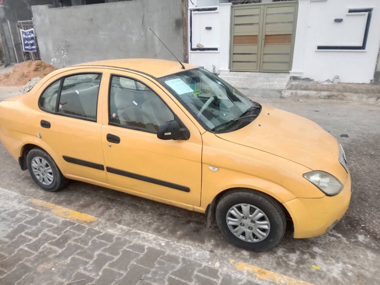 سلام عليكم طيبه مديل 16 نضيفه رقمها بغداد بسمي  السياره مكانها كربلاء  السعر 43بيها مجال 
***********
