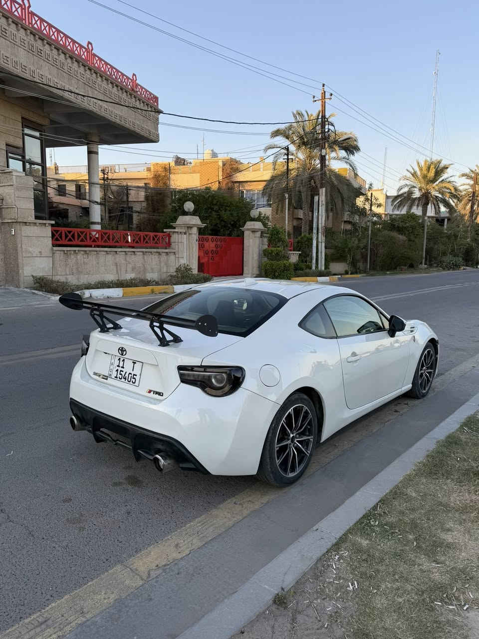 السلام عليكم / تويوتا تك باب جي تي 86 موديل 2017 ماشية 63 الف ميل هزة وسنوية جديدة
لون ابيض صدفي محرك 4 سلندر 2000 مرقمه
بغداد بأسمي ، لدات نهاريه لايتات زنون
بلادي عالي ناصي كامرا خلفيه شاشه لمس كبيره بلاديه
تحكم ستيرن نظام تراكشن كنترول (دبل تراکشن) نظام
سبورت و نظام مانع تزحلق SNOW ويل كب سبايدر
بلادي کروز سرعه سنتر لوك تحكم ستيرن ایر باك عدد 6
كير اوتوماتيك دبل كزوز رياضي شفتات بالستيرن
تبترونك 6 نمر مري كهرباء بلوتوث USP/AUX السيارة
جاهزه و کامله وارد امريكي بيها حادث بالجاملخ الخلفي
الايمن وبيها جاملخ جهة سايق هنا بالعراق كل الاضرار موجودة بالمنشور . السعر 125$ ورقة وبيها مجال بسيط للطيبين
مكانها الكاظمية / ***********
