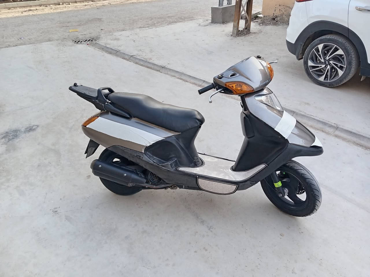 كفرات سبيسي نضيفه لون ڤيلي للبيع 
السعر : 35الف
مكاني : كوت - الفلاحيه
التواصل :***********
