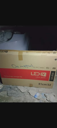 ٤ شاشات • ٣٢ بوصة • سمارت