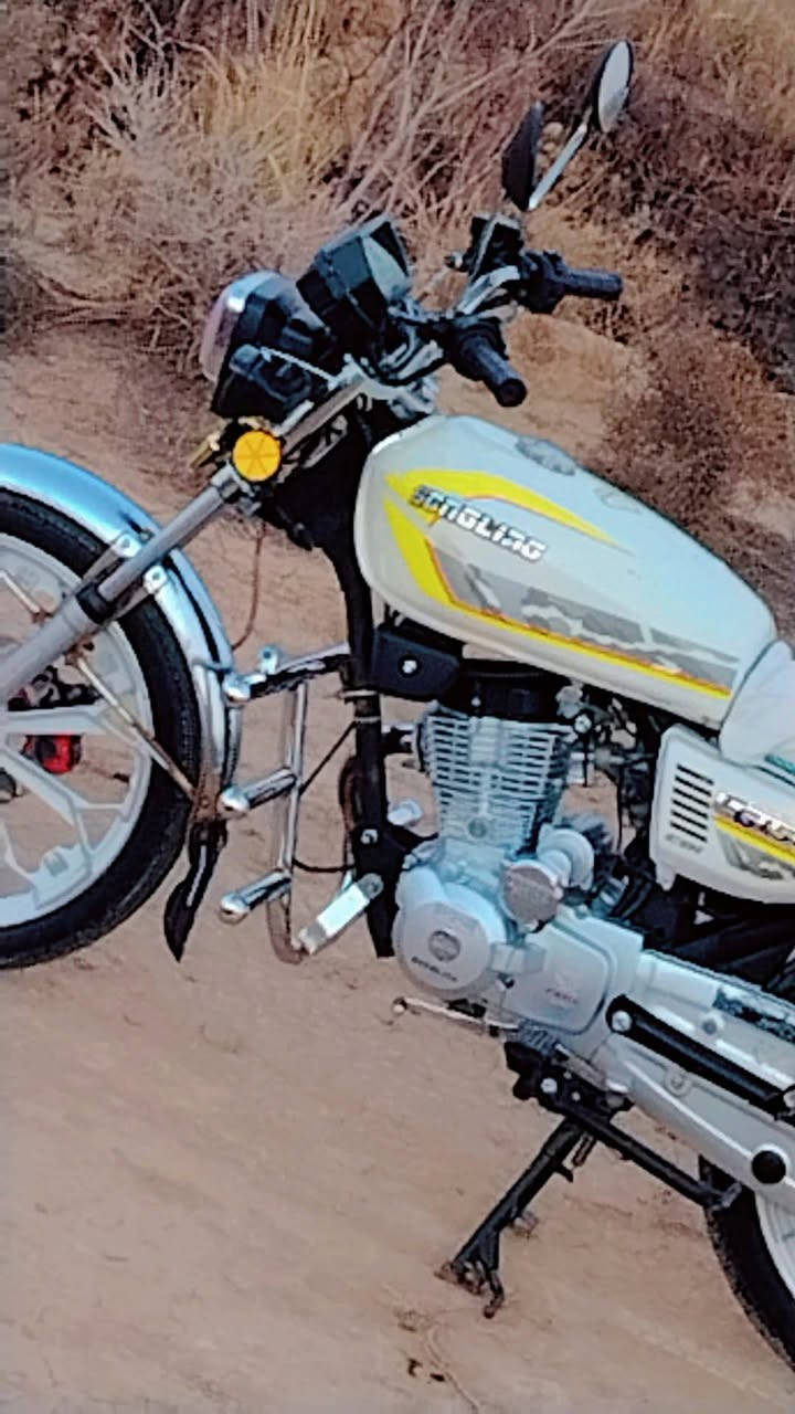 سلام عليكم  دراجه سفان لبيع مكفوله من كلشي وراق كامله موديل 24 السعر 725 وبيه مجال مكان واسط الزبيديه هاذه رقم ***********
