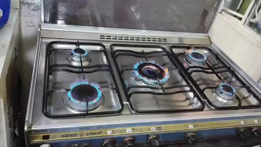 أغراض منزل للبيع
كاونتر 300 الف 
طباخ 200 الف
كنتور 200 الف


**إذا كنت صاحب هذا الإعلان وتريد حذفه لأي سبب، رجاءا أرسل رسالة إلى الدعم الفني**