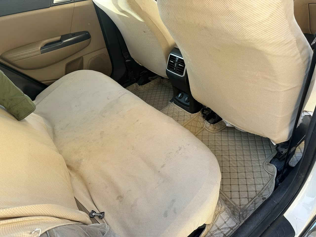 السلام عليكم
سبورتج فول مواصفات 

الموديل 2019 شكل ال2020 بلاد  لون ابيض صدفي 

المواصفات :

محرك الفين 2.0 دوش

سقف بنوراما 

هاندر بريك بصمه

 + اوتو هولد 

+ مانع نزلاق 

+ مانع نحدار 

+ مود درايف 

لد نهاري امامي 

صندوك كهرباء + ذكي 

شاشه كار بلي

تبريد بيانو  

كراسي جلد + كراسي كهرباء 

شاحن هاتف  امامي وخلفي  

لايت  لد نهاري زينون + بروجكتر زينون 

8 ايرباك 

حساس امامي + حساس خلفي 

+ حساس مطر ماسحات  + حساس لايت 

تبريد قطعتين

ويل كب كبير

نيكلات دوس كروم 

وترحيب عند الاقتراب بالابواب 

الجنطة تفتح كهربائي عند الاقتراب منها

وبعد هواي مواصفات

١١٠٩١٦ ماشية

السعر ٢١٩$  

السياره جدا نضيفه وجديده بالعافيه ع ياخذها

عنواني السماوه مركز المدينه 

متواجد فيس وات ساب ٢٤ساعه 

***********
