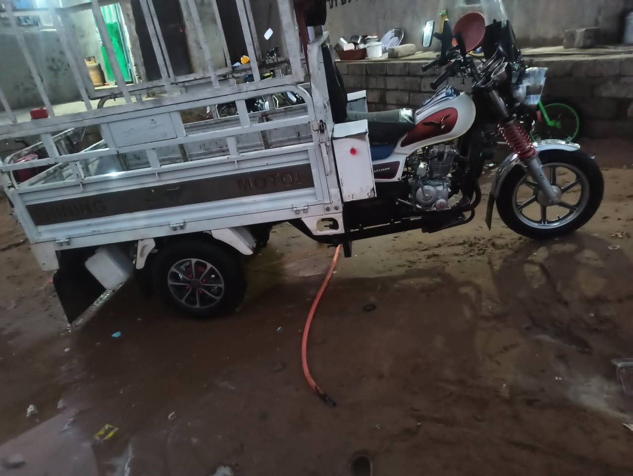 السلام عليكم شباب ستوت للبيع موديل 22 مليون 550 تواصل على هذا الرقم ستوته حلوه مرتبه‏‏‪0773 235 0845‬‏ سكني بيجي
