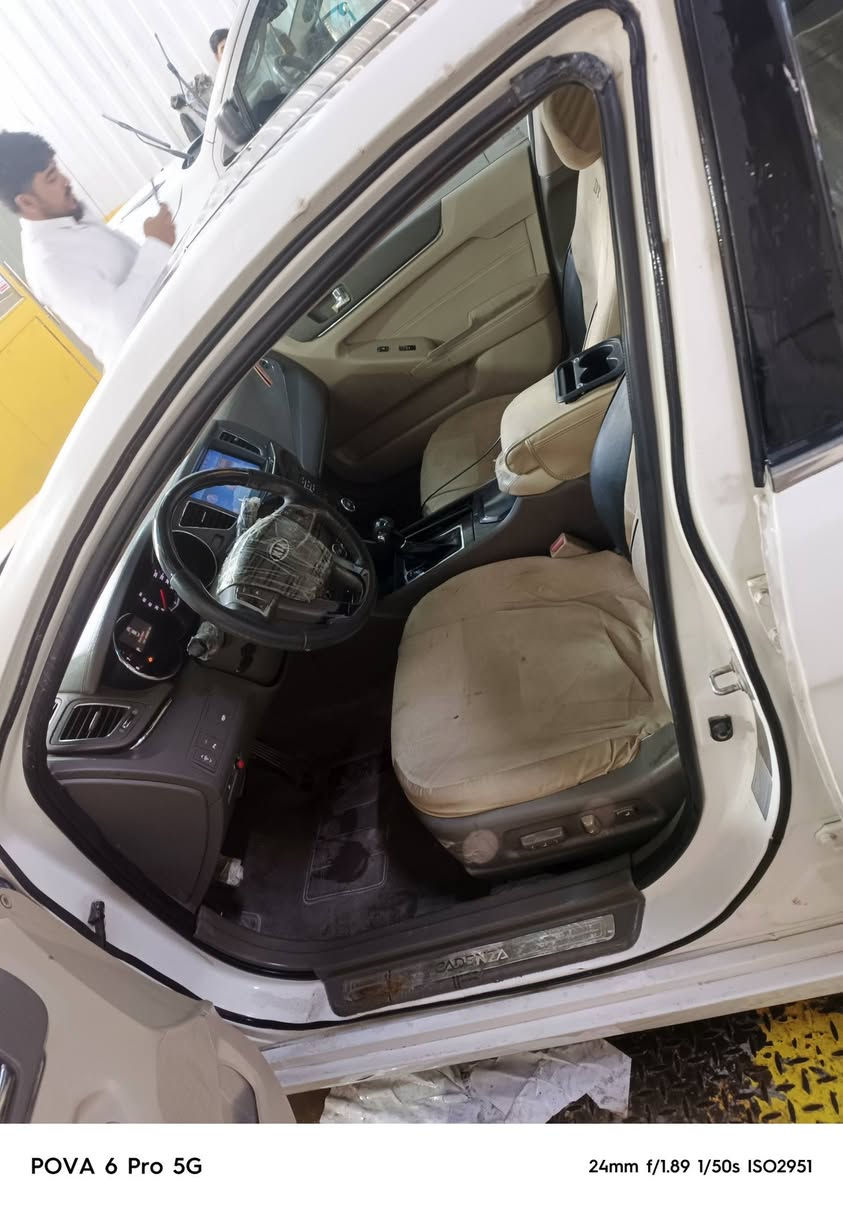 كادنزه موديل ٢٠١١
سيارة مصبوغه عام جاهزة من كلشي فقط نقصها غاز لتبريد متصرف عليها ربع 
مبدل بيها قمارة بانراما

70ورقه

***********
