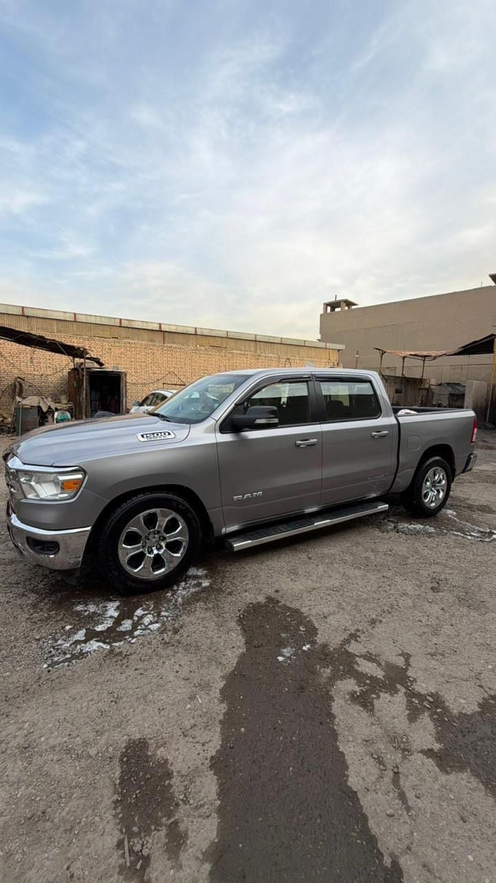 السلام  عليكم 
لبيع رام موديل 2021 ماشية 72ميل حادثها بدي سيارة نضيفة وجاهزة رقم بغداد السعر 28000
مكانها بغداد 
الاستفسار رقم صاحب السيارة
***********
