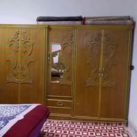 غرفه نضيفه • تحتاج صبغ • مكان سياحي