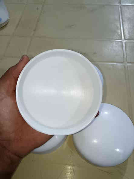 سلام عليكم
١٠٠ قطعه ب٢٠ الف دينار ابيع جمله فقط 
كب ٤ انج ستندر الوزن ٥٥غرام ثقيل
العنوان بغداد جسر ديالى القديم قرب مصرف 
*********** هذ رقم صاحب المعمل
