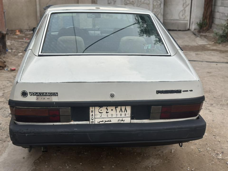 سلام عليكم ورحمة الله وبركاته من رخصة اخي صاحب الكروب المحترم برازيلي موديل 1986 سياره ابلادية بيها بس جاملغ صبغ محرك كير خمسة صدر خلفي امامي جدد باتري جديد كهربائياتها كلها شغاله تخم تاير سيارة ماناقصة شي تحويل ثاني يوم العنوان الدوره ***********السعر 23 وبيها مجال قليل
