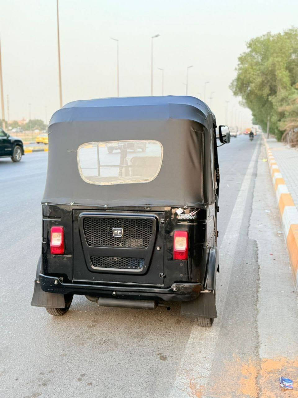 السلام عليكم تكتك للبيع موديل 2022 شهر 8 مرقم وسنويه تحويل ثاني يوم تكتك كفاله عامه كشر و محرك 
العنوان بغداد جسر ديالى القديم الاستفسار على هاذا الرقم ***********
