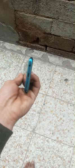 السلام عليكم جهاز واي 9 للبيع الذاكره 128 السعر 75 الشراي يتصل //*********** //***********
