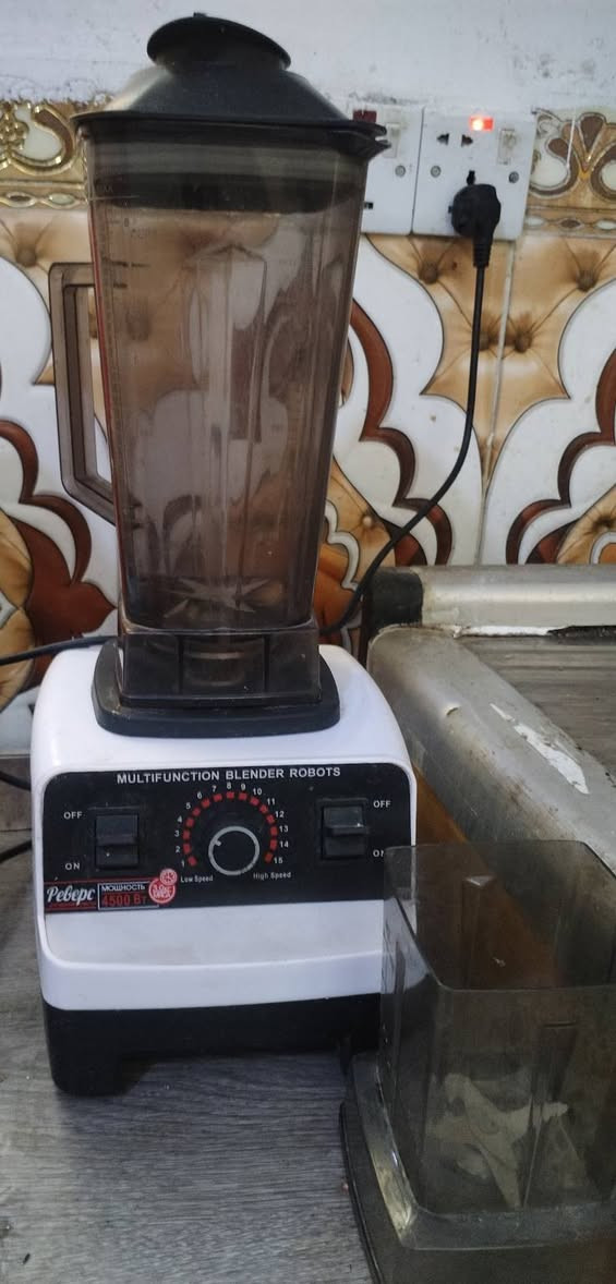 ~مبرده للبيع سعر ٦٠وبيه مجال 
يحتاجله غطاس ب٥الاف فقط .
~خلاط هوه وطاحونه ٢٥للاصلي .
~حجله سعر ١٠الاف .


**إذا كنت صاحب هذا الإعلان وتريد حذفه لأي سبب، رجاءا أرسل رسالة إلى الدعم الفني**
