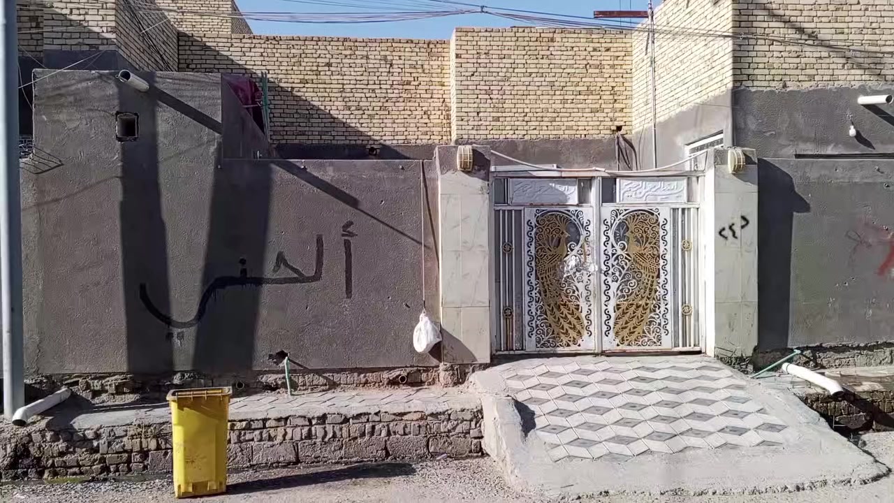 بيت طابو صرف للبيع 🏫
المساحة 240 متر غرفتين وصاله وستقبال 9 متر
صاله 11متر مطبخ  صيات داخل وخارج 
منور داير للبيت   مكان للبيت كلش حلو
بيتين عن مدرسه النجاح  
مقابيله لبيت متنزه 🏞 
واذا بيت مساحه 150 متر 
عادي راوس بس بصوب بني ركاب 
فقط  *********** 
صادق الحلاق
