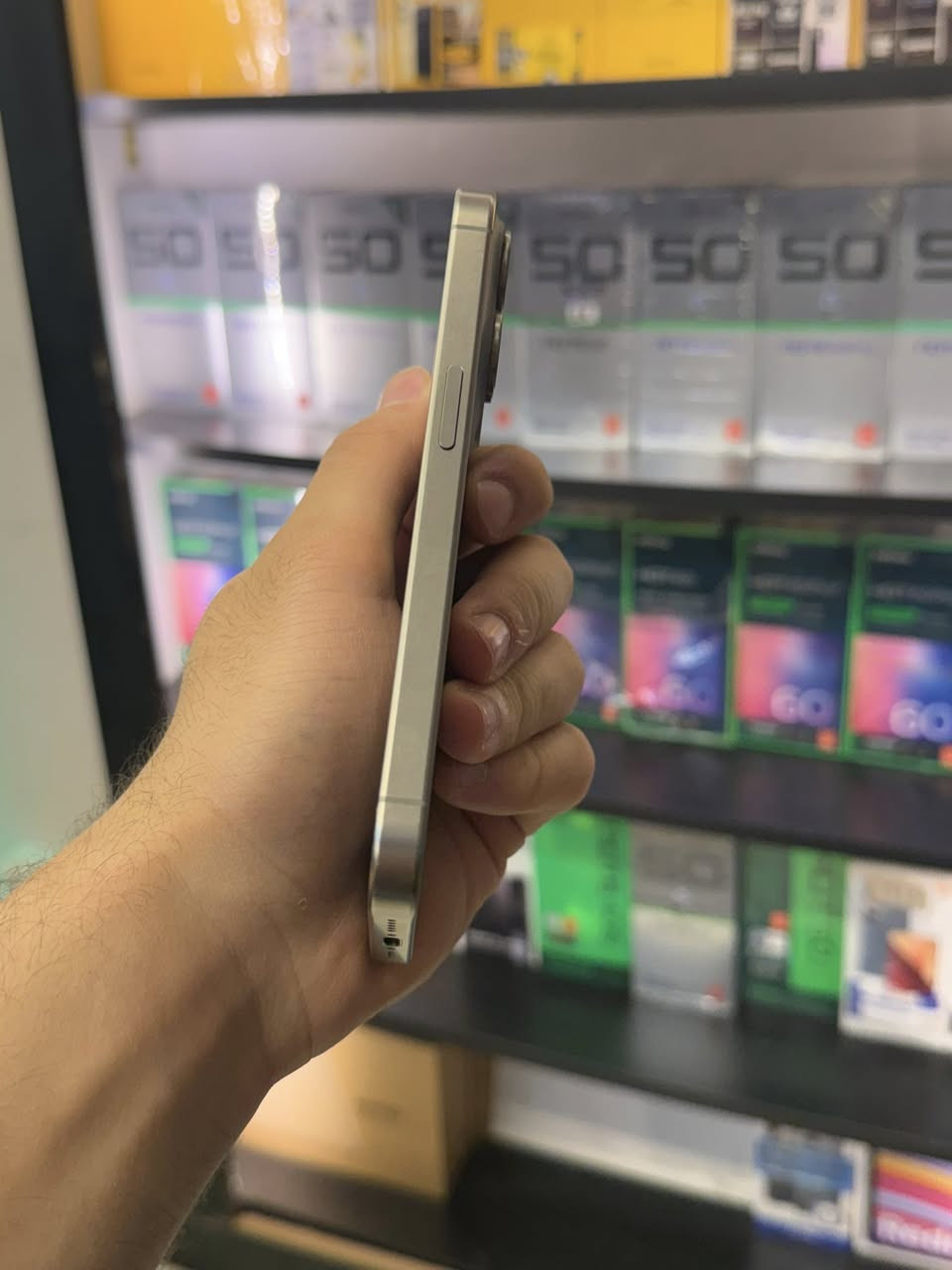 السلام عليكم
ايفون 15 برو فقط
ذاكرة 256
بطارية 86
الجهاز ماستر بدون ملحقات لا مفتوح ولا مصلح شرط الفحص
السعر 825 قفل
مكاني بغداد
***********
