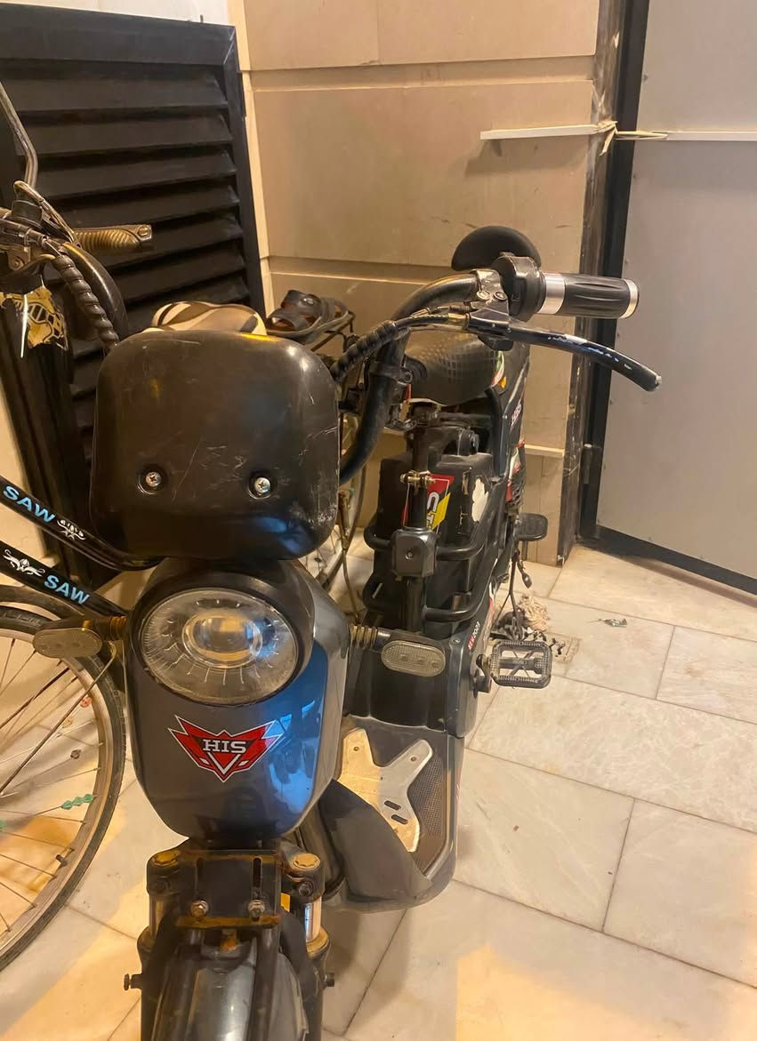 🚲 للبيع | بايسكل شحن كهربائي HIS حجم 20

بايسكل نظيف ويشتغل بصورة جيدة

💰 السعر: 150,000 دينار
✅ وبي مجال بسيط للمشتري الجاد

المواصفات:
🔹 حجم 20
🔹 5 بطاريات
🔹 سويجات عدد 2
🔹 الملاحظة الوحيدة: البطارية ضعيفة وتحتاج تبديل أو صيانة.

📲 التواصل واتساب فقط: ***********
