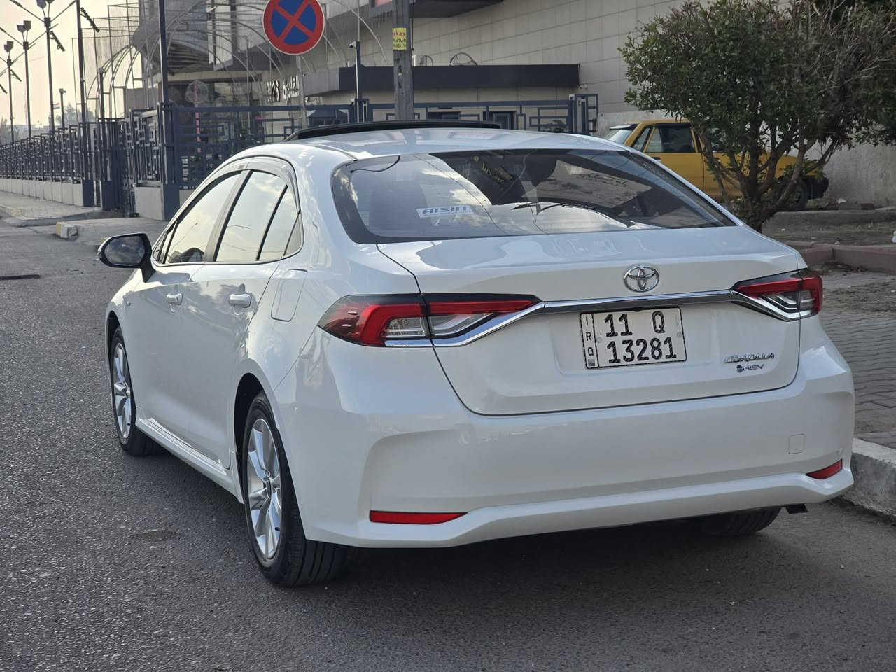 السلام عليكم
کورلا هايبرد موديل 2025 شكل الخليجي سياره مكفوله كفاله عام ماشيه 25 الف بأسمي السياره مواصفات مثل ما واضحه بالصور حساسات کامره فتحت سقف بصمه وباقي المواصفات المعروفه

مابيها اي نقص جاهزه السياره

السونار مرفع مع الصور .. 

للأستفسار اگثر ***********

سعرها 152 وبيها مجال قليل !

مكان السياره بغداد - حي التراث / قرب تقاطع الدرويش
