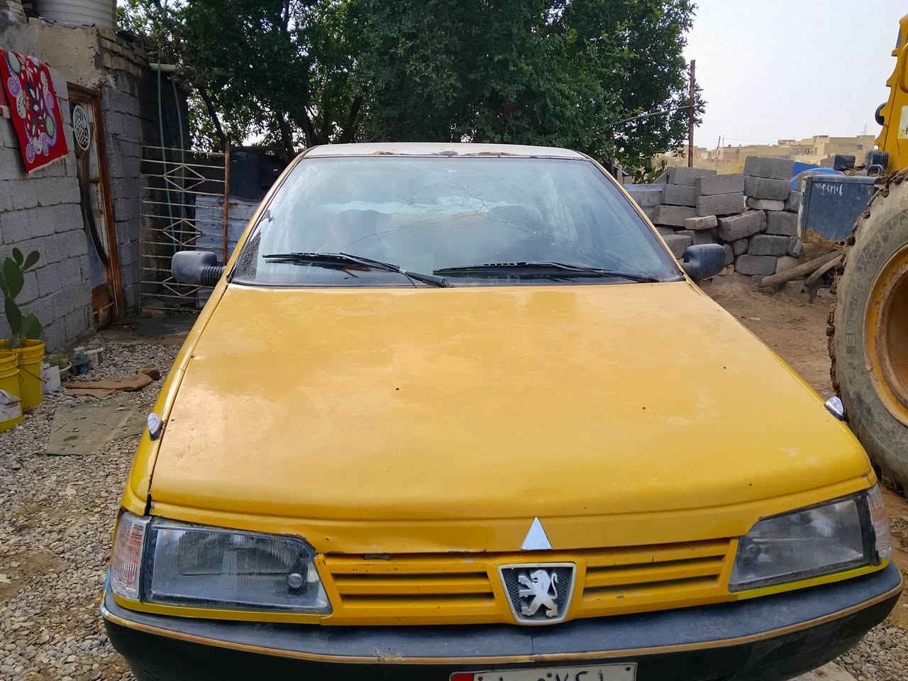 بيجو روى محور ونجي جاهزه السعر مناسب بدون راعي  ***********
