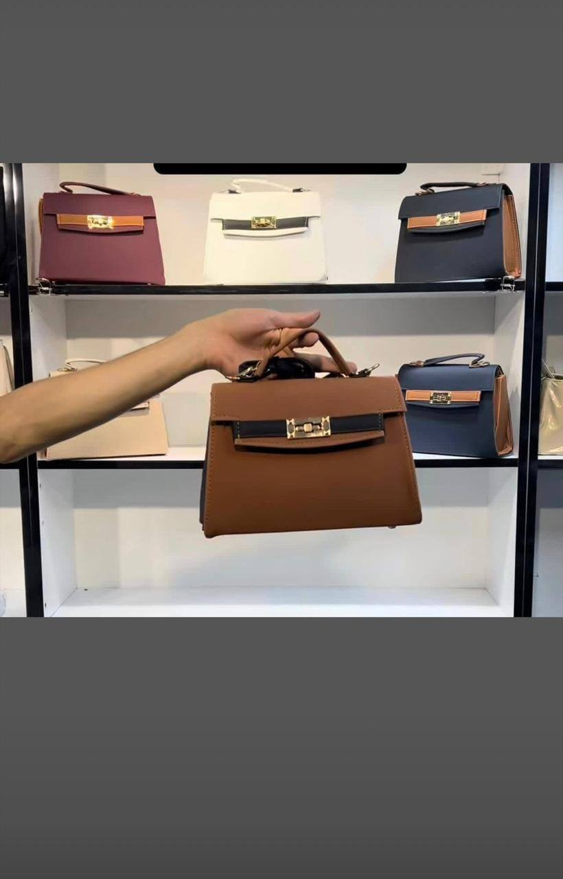 حقائب نسائية كوالتي عالي موديلات تجنن والأسعار مناسبه السعر القطعة 5الاف وأيضا متوفر جمله الأسعار مناسبة متوفر توصيل الجميع محافظات العراق بس 5الاف التواصل معنا ع واتساب ***********
اساعو بالحجز قبل نفاذ كميه محدودة السبب الوضع حدود مسدودة ماكو اي بضاعة اهل البيجات او محلات اخذو قبل العيد
