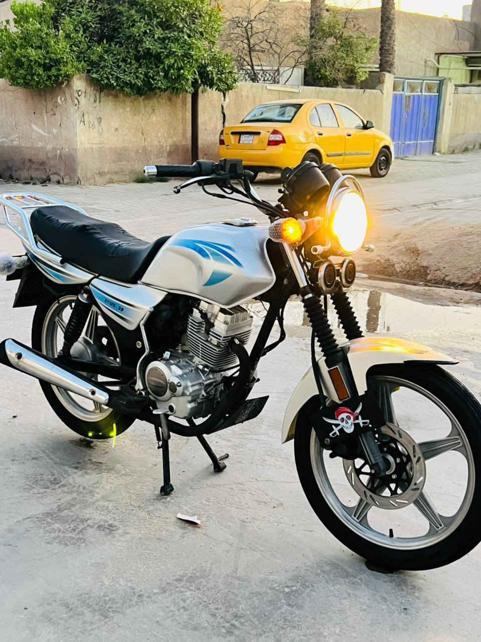 دايون عظم موديل 20 نضافه فول أوراق اصولي مكينه ما مفتوحه نكره سلف كهربائيات كلهه شغاله السعر 850 الف مع المجال البسيط.. للاستفسار. ***********
