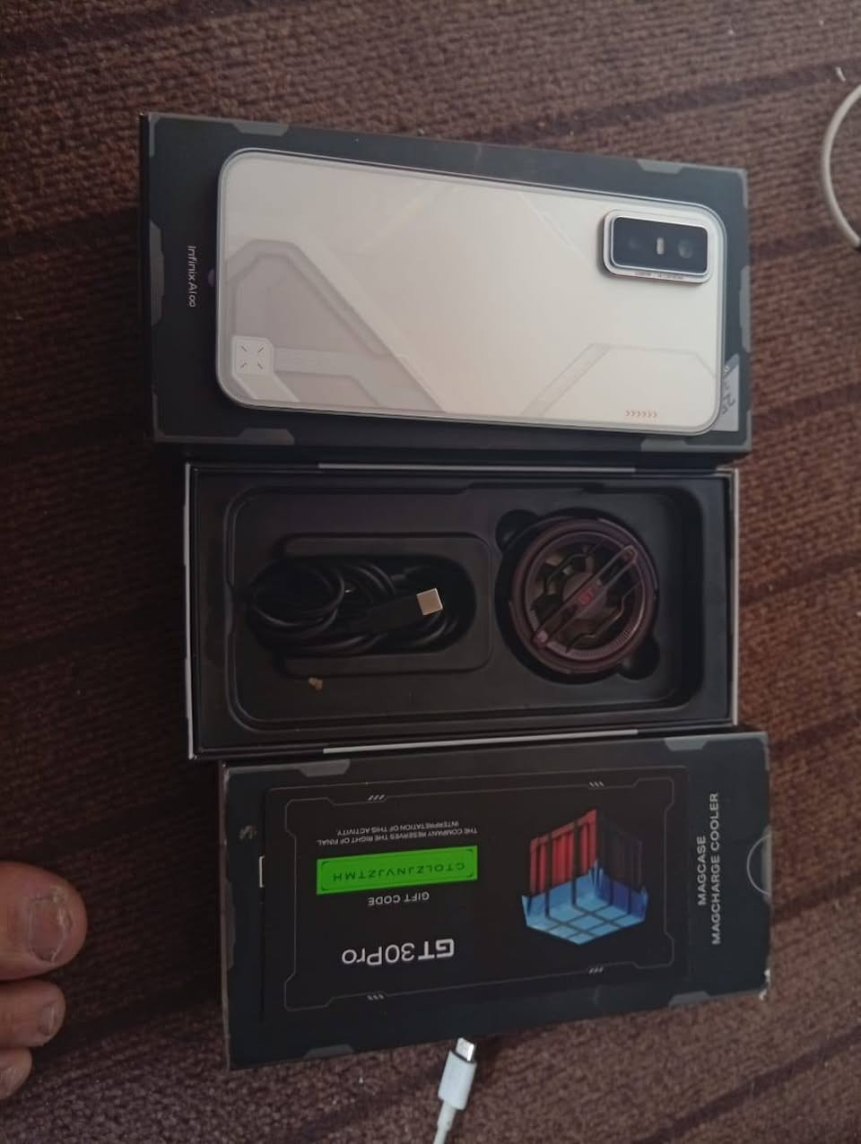 جهاز انفنكس جي تي 30 برو كامل مملحقااته من عده السماعه يشغل بوبجي 120 فريم شفتات ليزريه شغاله استعمال قليل. السعر. 325وبي مجال قليل ***********
