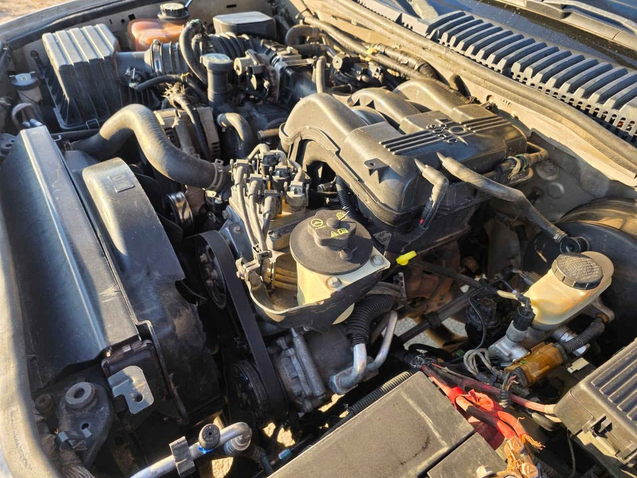 اكسبلور 2005 مزاد داخليه كتابها واصل المرور اسويلك وكاله وانت ترقم السياره شغاله كامله من كلشي مكان السياره الانبار السعر ٧٥ بيها مجال /***********/
