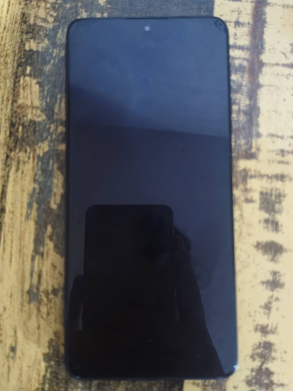 السلام عليكم جهاز بوكو  x6 pro ذاكرة 512 نسخه عالميه جهاز بدون غراض بس بي فطر كلش زغير بلكلاسه  جهاز جديد كلش السعر 250 مكان بغداد *********** بوبجي 120افريم
