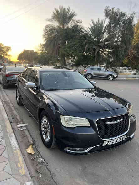 السلام عليكم 
كرايسلر اوباما C300
موديل 2017 وارد امريكي فول مواصفات ✔️
حادثة فقط جاملغ امامي ايمن  بدون ايرباكات  بدون دواخل كما موضح بالصورة ايضاً بيه بارد بلباب مال سايق 
ماشية 95 الف 
رقم اربيل بأسمي تحويل مباشر 
ملاحظة‼️ السيارة استخدام شخصي اني موظف  وكلشي بيه بوضع الوكالة 
المكان بغداد 
السعر 225 
رقم تلفون ***********

