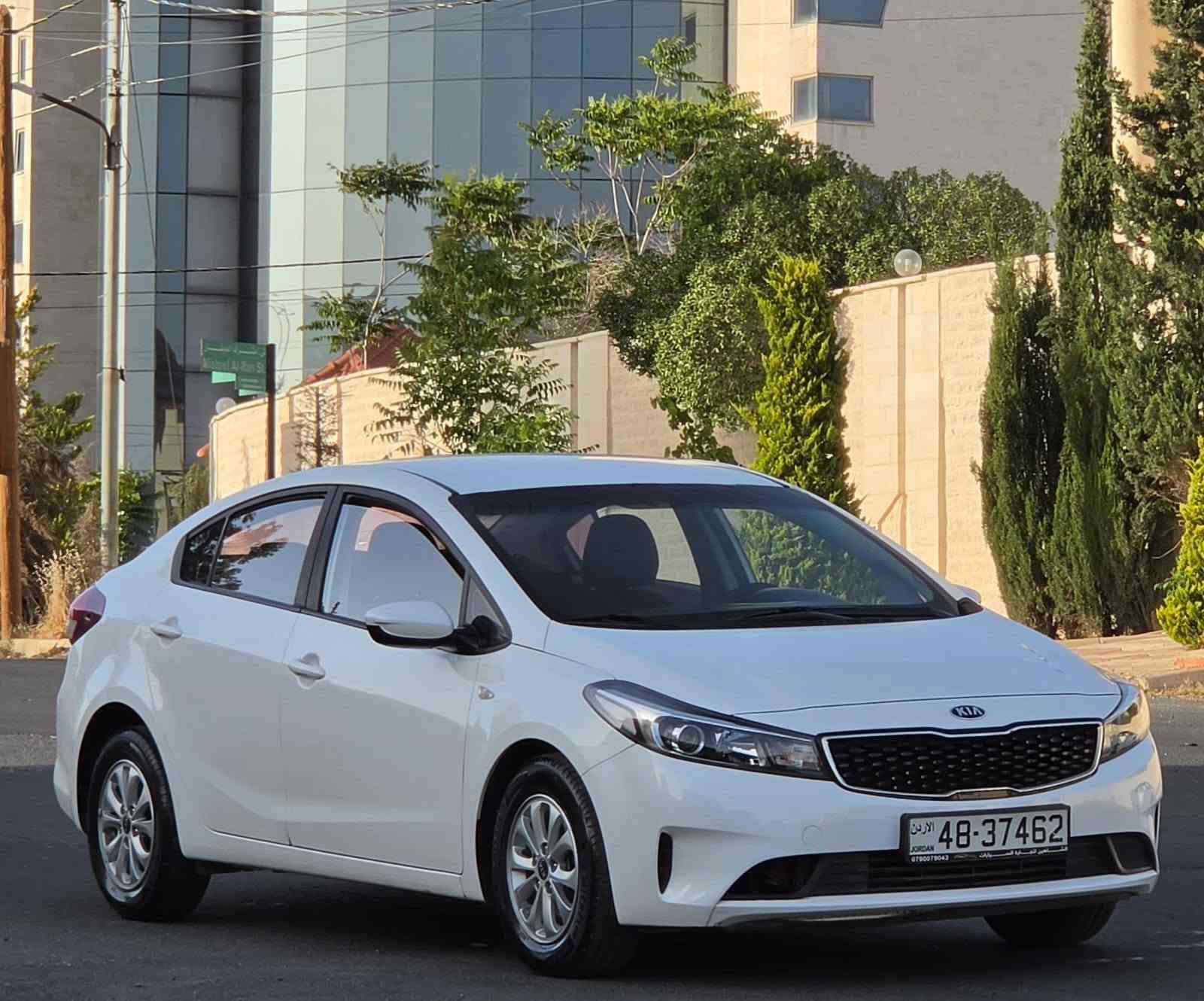 Kia 3
كيا 3 موديل 2018 فحص كامل كرت ابيض وارد كوري 
بدون اي حوادث دهان الشركه
محرك 1600cc قوي واقتصادي 
جير اوتوماتيك بور سنتر مكيف حامي بارد جنط تحكم طاره كامل 
مداخل صوت usb aux 
ايرباغات 
مانع انزلاق abs
السياره بحال الوكاله فعليا 
ولا تحتاج اي صيانه 
استخدام شخصي ولم تعمل سياحي ولا تطبيقات 
كاوشوك جديد 
الغرفه الداخليه بحاله المصنع
ترخيص سنه 
السعر::: ٨٦٠٠
للاستفسار:::
0799056662


**إذا كنت صاحب هذا الإعلان وتريد حذفه لأي سبب، رجاءا أرسل رسالة إلى الدعم الفني**