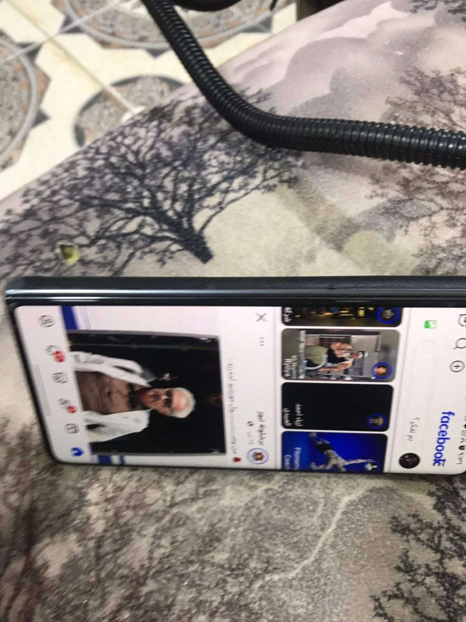 جهاز هونار ماجك 2v فلب ذاكرة ٥١٢ رام ١٢ اشغل لحد ١٢٠ فريم بي ندبه صغيره ما تبين الجاهز جديد مع كامل ملحقاته مطالعه من الكارتونه للبيع السعر ٧٥٠ الف وبي مجال للاستفسار ***********
