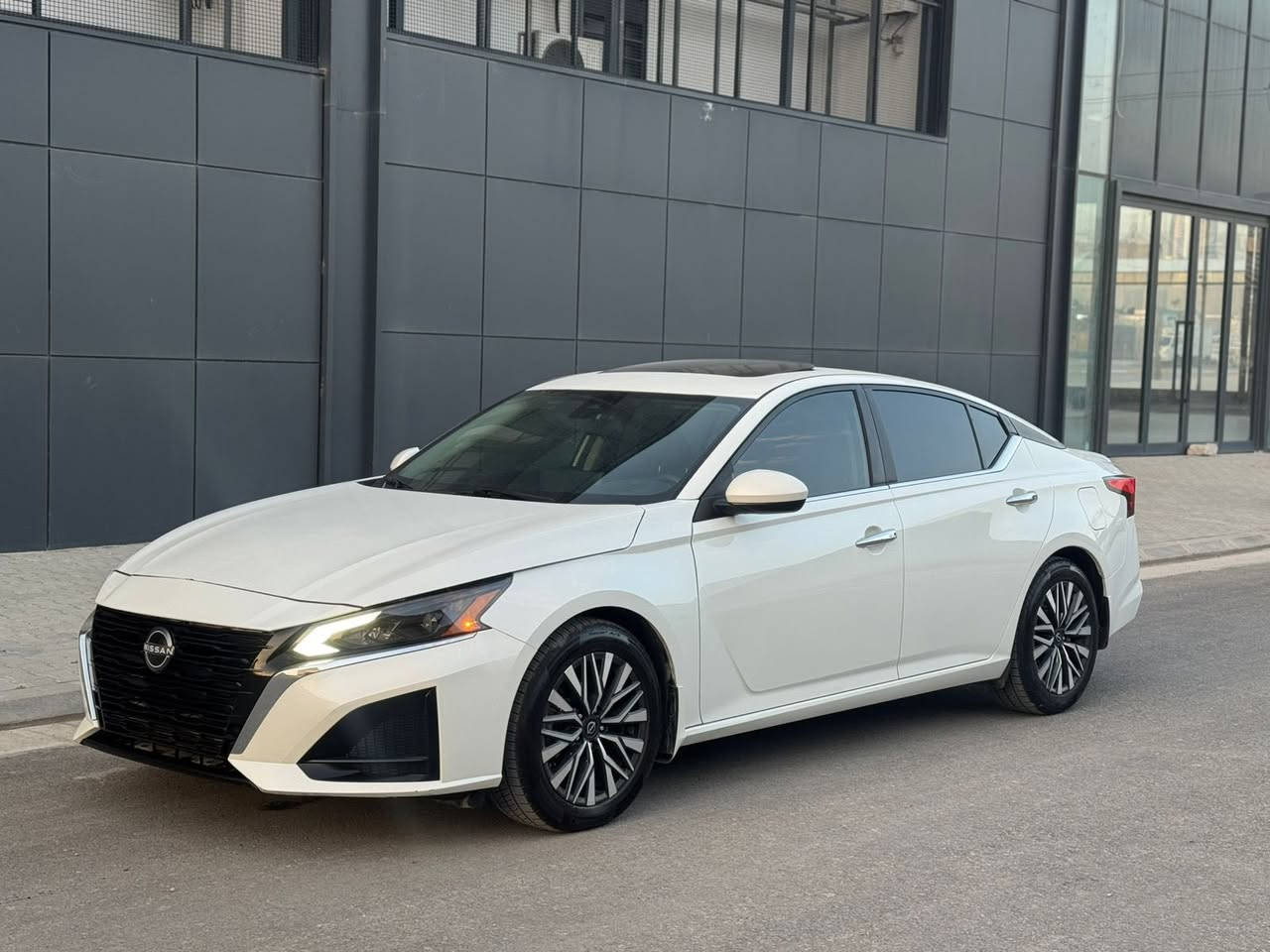 Nissan Altima SV plus 2024
فول مواصفات 
بدون صبغ 
بدون ايرباك 
بيهه شويه PDR  السونار موجود 
بدون رقم تترقم شمالي 
العنوان السليمانيه 
السعر 188$
***********
