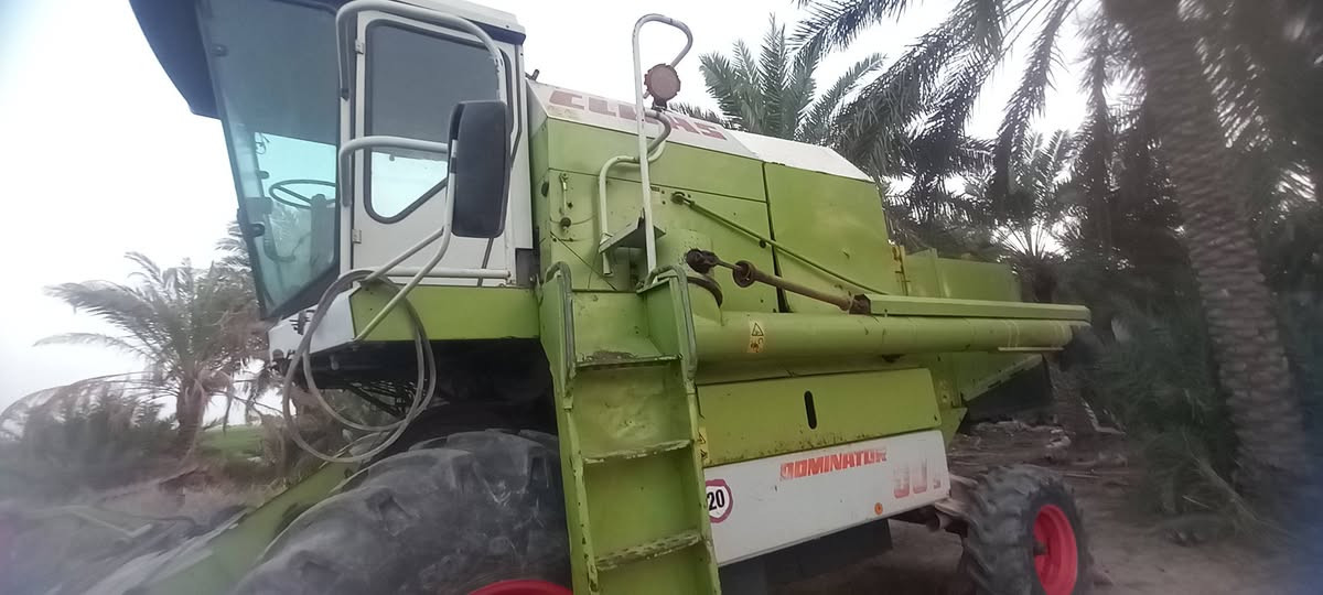 حاصده كلاص منفيس رقم اربيل وكاله عامه باسمي تاير امامي 26/20موديل 2002السعر 20مكينه سوبر مكفول تبريد مكفول بريمه نفخ ودفاعات بلادي ***********مفرق غماس النجف
