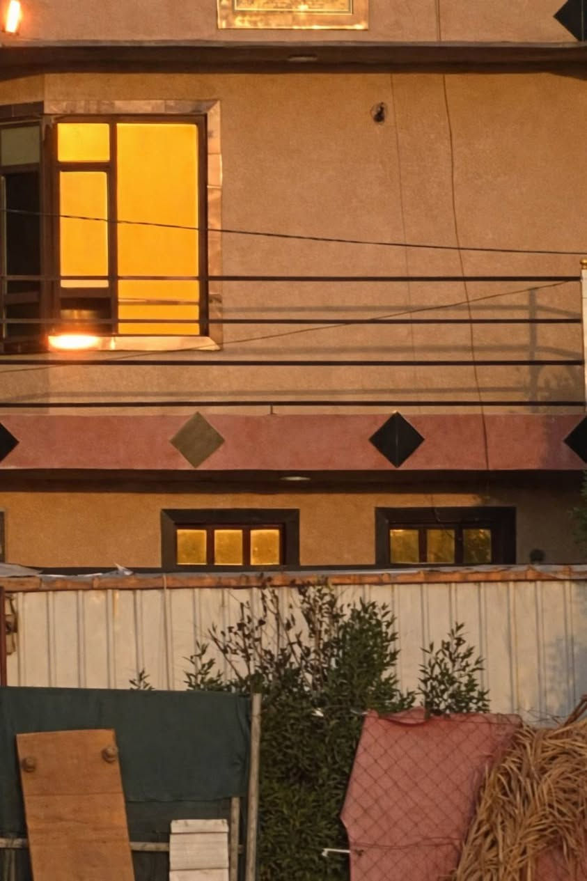 مشتمل مساحه 124 متر طابو ملك صرف طابقين خريطه البناء تركيه ركن في منطقه اللقمانيه يحتوي على استقبال كبير ومطبخ وصحيات داخليه وخارجيه والطابق الثاني غرفه كبيره وغرفه متوسطه وصحيات كامله السعر 80 مليون قابل للتفاوض.


**إذا كنت صاحب هذا الإعلان وتريد حذفه لأي سبب، رجاءا أرسل رسالة إلى الدعم الفني**