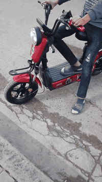 دراجة البيع عنوان جسر ديالي
***********
