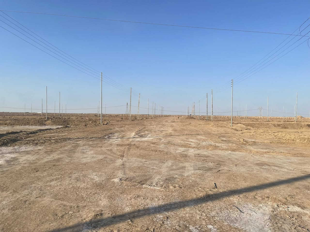 تتوفر قطع أراضي 
طابو صرف زراعي 
٢٠٠ و ٢٥٠ و ٣٠٠
شوارع ١٥ و ٢٠ 
ماء كهرباء تبليط 
التنومه الاكوات مقاطعة ٢٧
بداية شارع السندباد النفطي المؤدي الى مقاطعات توزيع الدولة 
تبعد عن مدينة النرجس ٣ كيلو 
***********
***********
