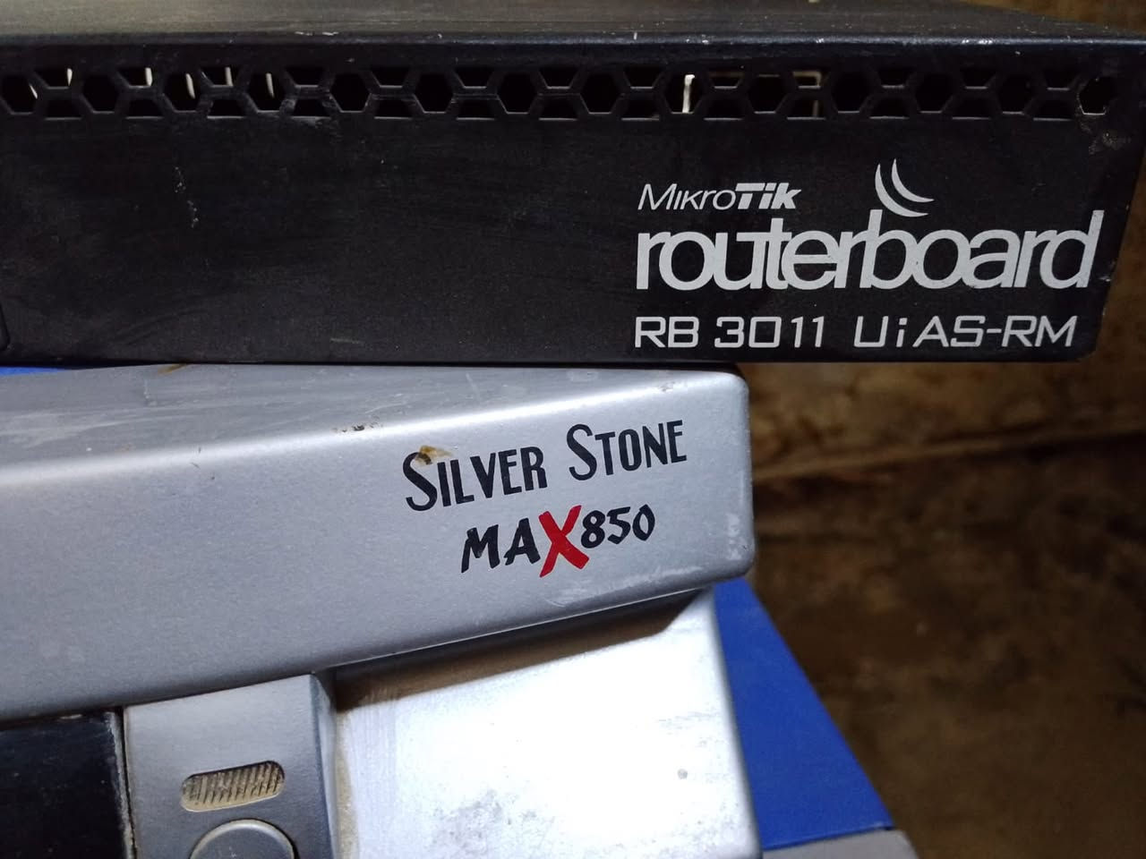 3011 مع المحولة 140 الف 

عاكسات مكزما سعر القطعة 85الف 

ام تو اكس ام 25 الف 

متوفر توصيل


**إذا كنت صاحب هذا الإعلان وتريد حذفه لأي سبب، رجاءا أرسل رسالة إلى الدعم الفني**