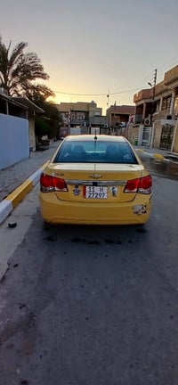 السلام وعليكم شوفر كروز 2013سياره كالمه مكينه وكير جدد تايرات تخم جديد...