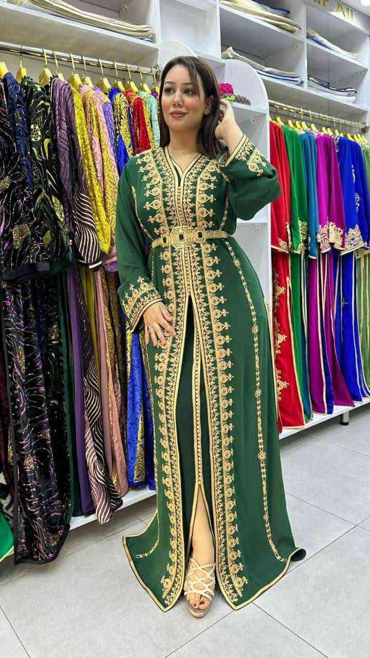 تكشيطة دو بياس مطروزة ومنبتة باليد والتوصيل فابور


**إذا كنت صاحب هذا الإعلان وتريد حذفه لأي سبب، رجاءا أرسل رسالة إلى الدعم الفني**