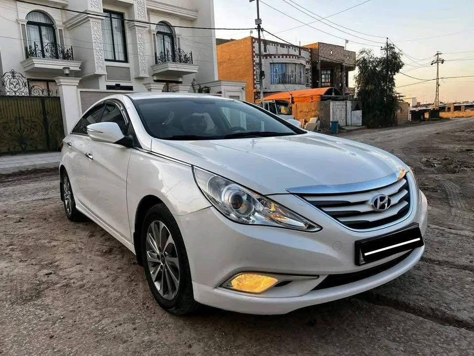 السلام عليكم
سوناتا موديل 2014 خليجي

مكفولة كفاله عامه من كلشي. 

من صبغ وتبديل وبارد كفالة عامة... 

محرك 2400 دوش

كشنات كهرباء 

فول تحكم استرين 

لد امامي 

لايت عدسه

حساسات 

شاشه وكامرة خلفية 

اشاير بالمري شفط كهرباء 

سيارة جديده جدا سعرها معقول بلعافيه ع الياخذها 

رقم صاحب السيارة

السعر ::111 بيهه مجال قليل مستعجل

#ادارة_الصفحه ‪***********‬
