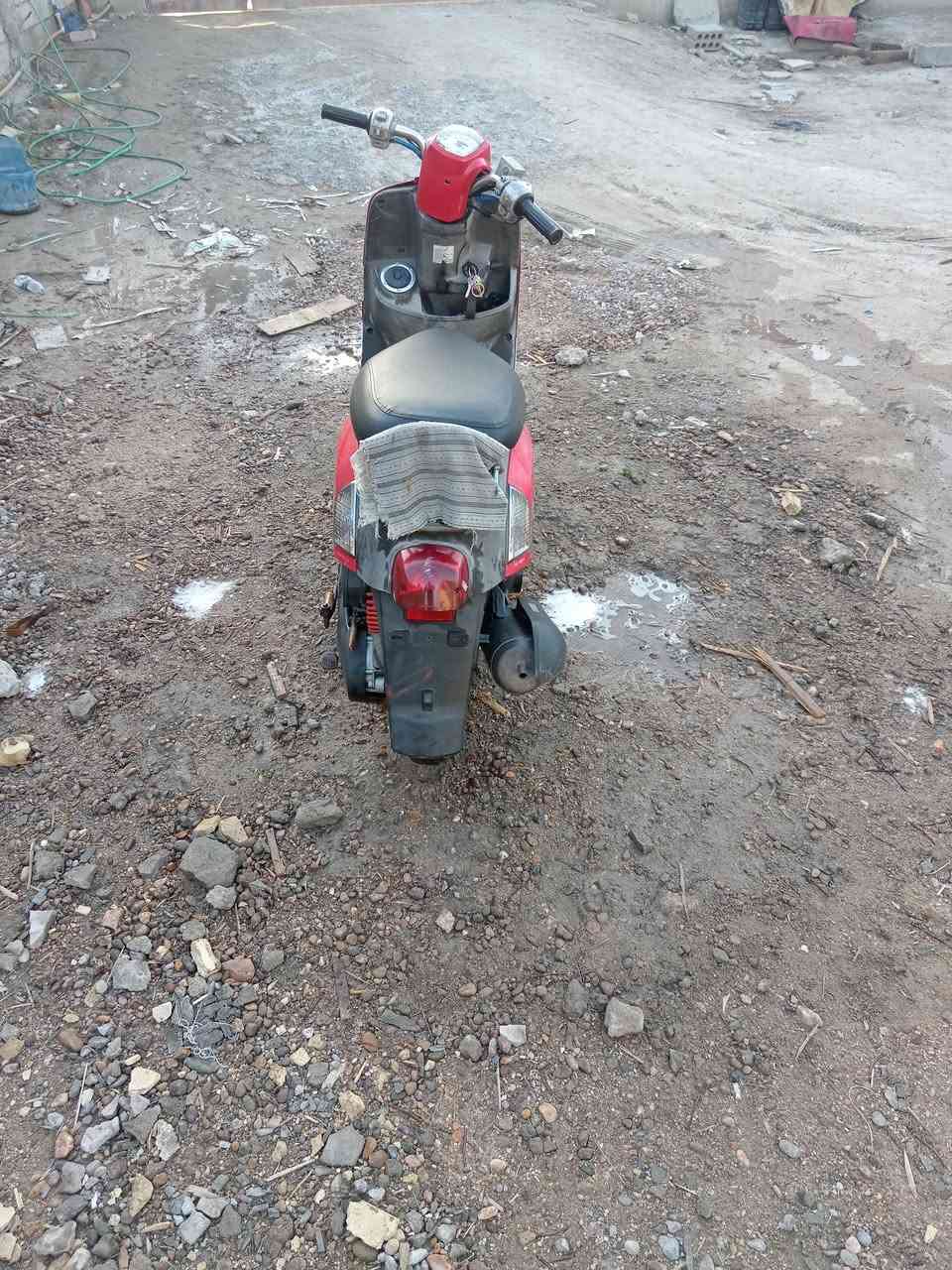 السلام عليكم
للبيع دراجه بوليس
مديل 2008 كابريته كفاله اي نقص ما بيه ختم واحد ويه رقم المحرك سوجين بلاد مكاني نجف رقمي ***********
