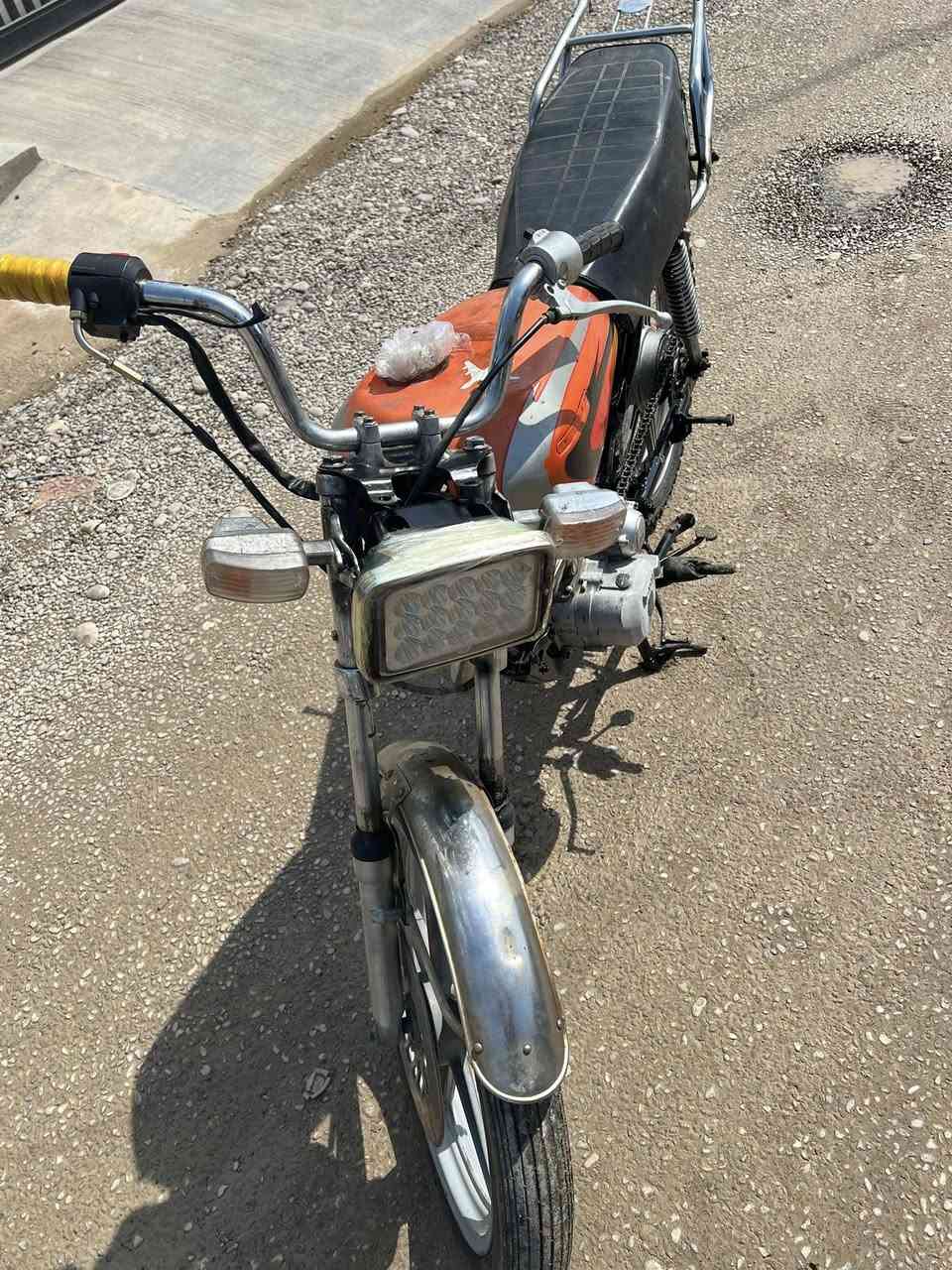 السلام عليكم شباب دراجه للبيع  لا صرف ولا بخار. موديل2014  سعراها 130 وبيها مجال الشراي يتصل ***********
