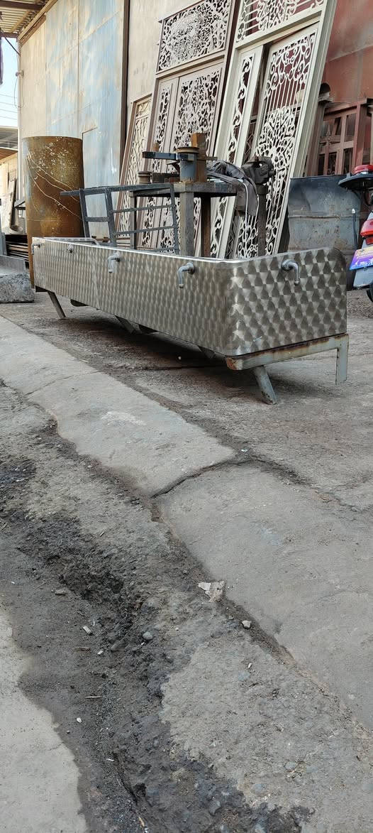 سلام عليكم اللبيع صندوك يصير عله عرشه مال هينو بدي مكاني بصره رقم الهاتف ***********
